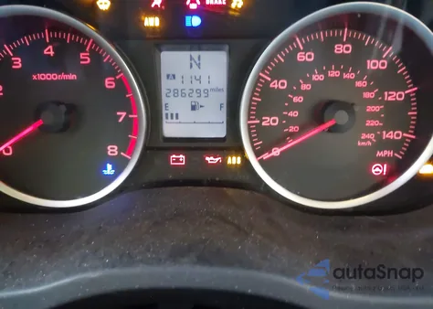 2015 Subaru Forester 2.5I z USA, uszkodzony, nr VIN JF2SJABC2FH555191